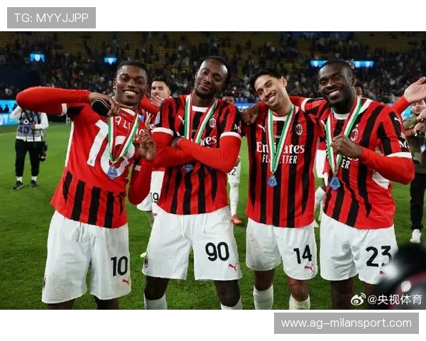 回顾AC米兰在欧洲冠军杯中的辉煌年份及夺冠过程分析